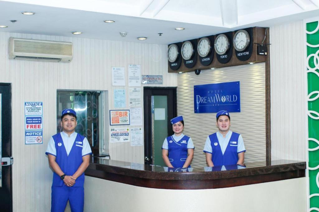 Hotel Dream World Araneta Cubao Cidade Quezon Exterior foto